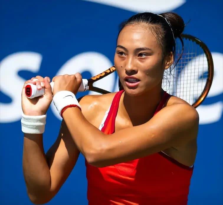 阿扎伦卡连续十场比赛得分超过连败，C9挑战极限！